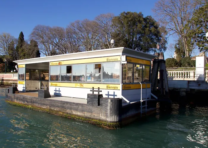 Apartament Biennale House *